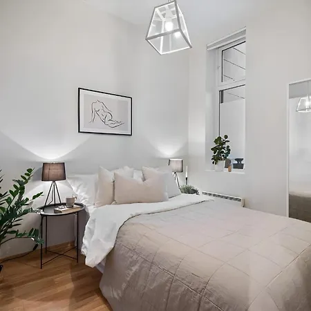 Stunning View - Cozy In Centre *